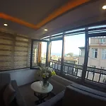 Aparthotel Golden Galley 3*