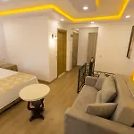 Golden Galley 3*