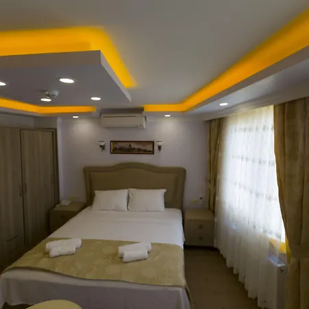 Golden Galley Aparthotel 3*