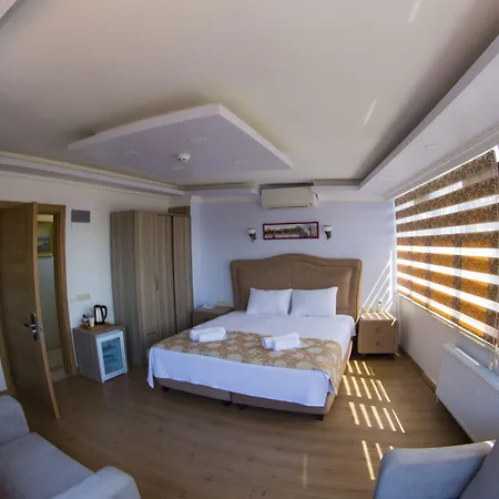 Golden Galley Aparthotel