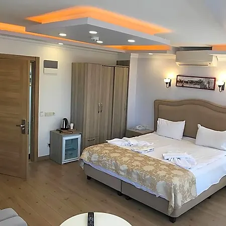 Golden Galley Aparthotel