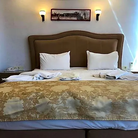 Golden Galley Aparthotel