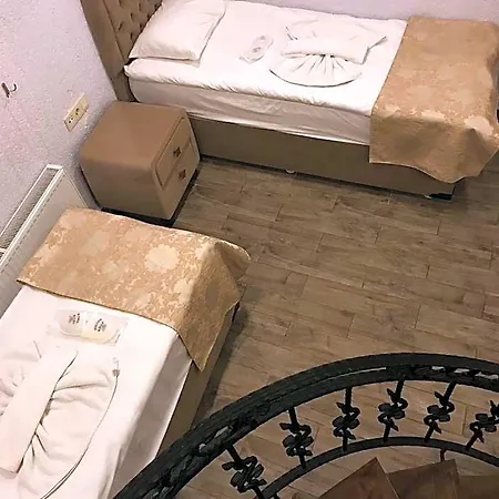 Golden Galley Aparthotel 3*