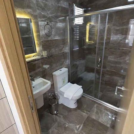 Golden Galley Aparthotel 3*