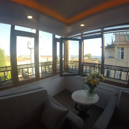 Golden Galley Aparthotel