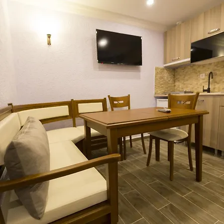 Apartmanhotel Golden Galley 3*