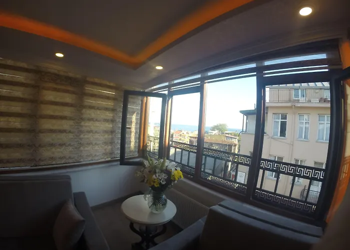 Aparthotel Golden Galley 3*