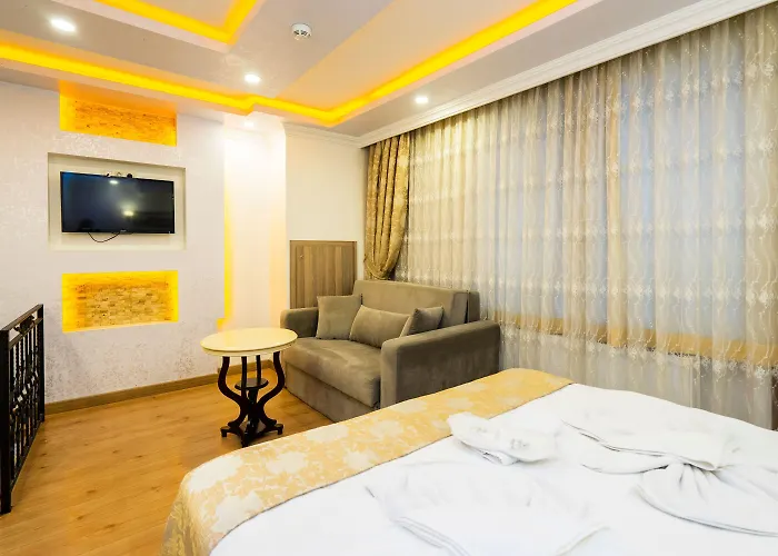 Golden Galley Aparthotel 3*